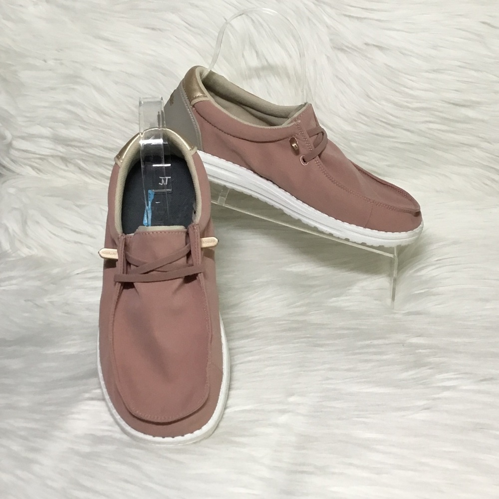 Hey Dude Womens Wendy Slip-On Moccasins, Antique Rose, US 9 / EUR 40